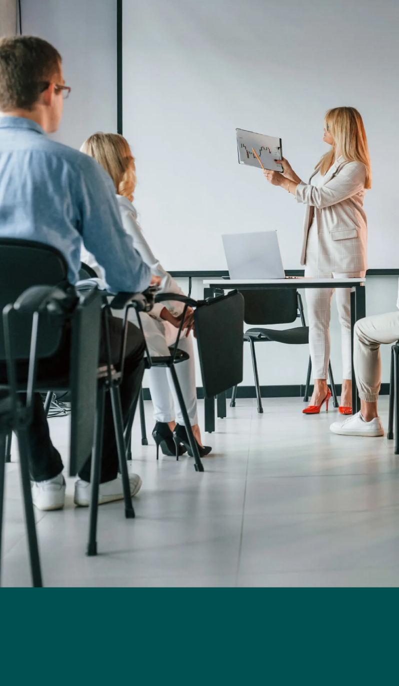 АНО ДПО «ЭН+ УНИВЕРСИТЕТ» приглашает принять участие в закупке на проведение тренинга по теме «Клиентоориентированность и клиентский путь»